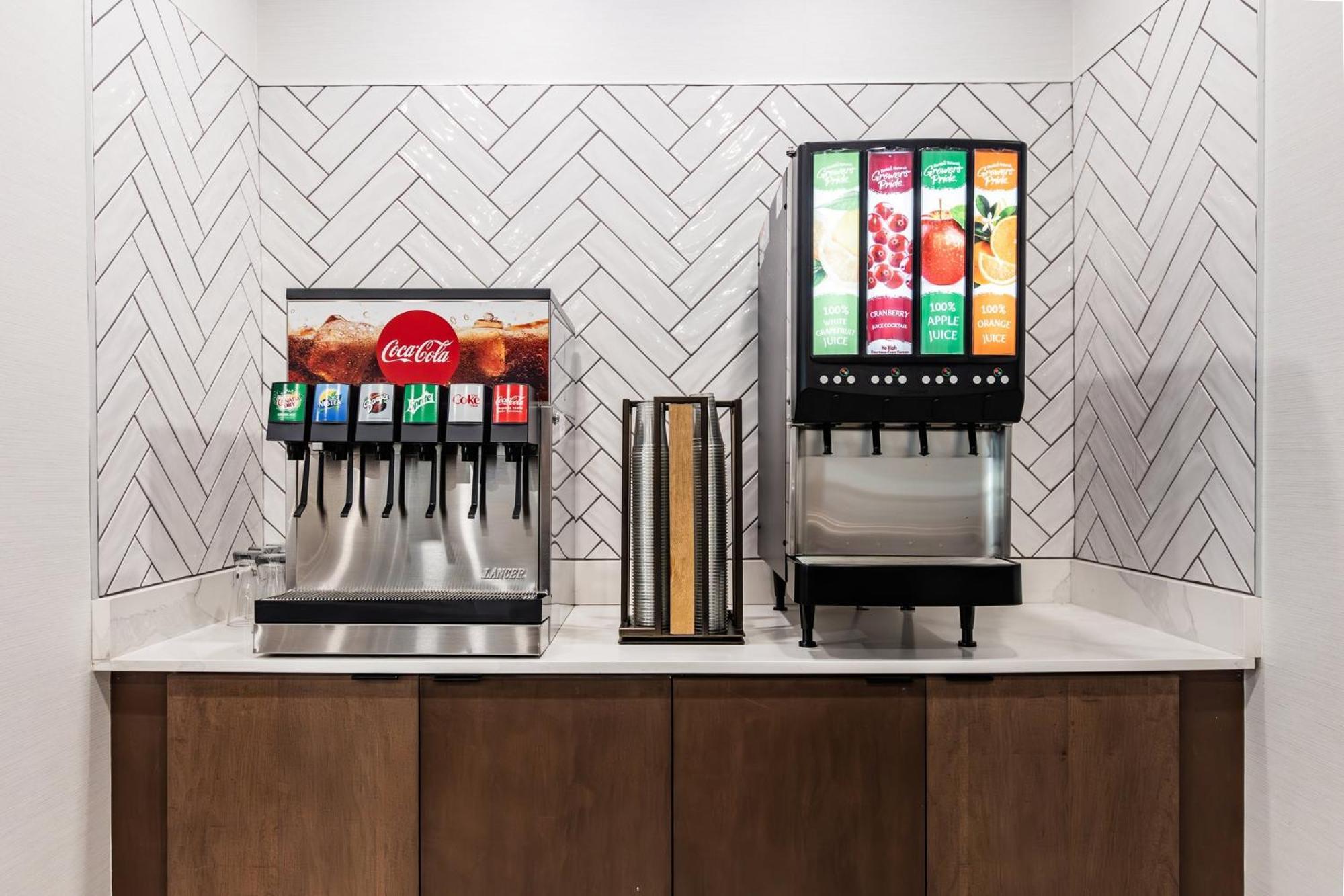 Staybridge Suites - Dawson Creek By Ihg Extérieur photo